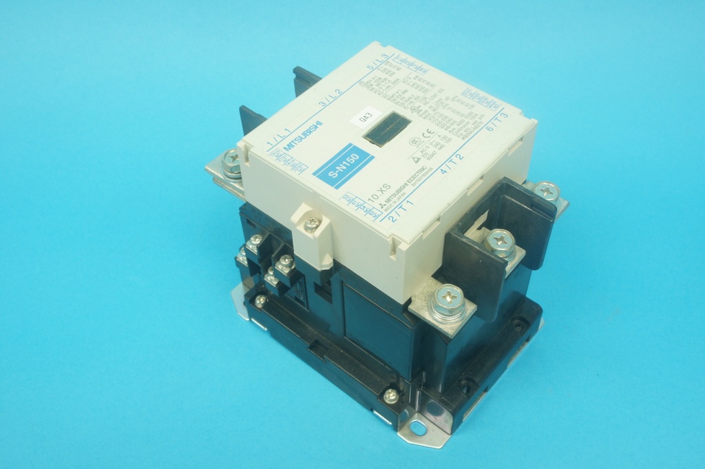 Mitsubishi S-N150 3 phase AC contactor 150 A continious current 90 kW 600 VAC max with 2 NO and 2 NC contacts