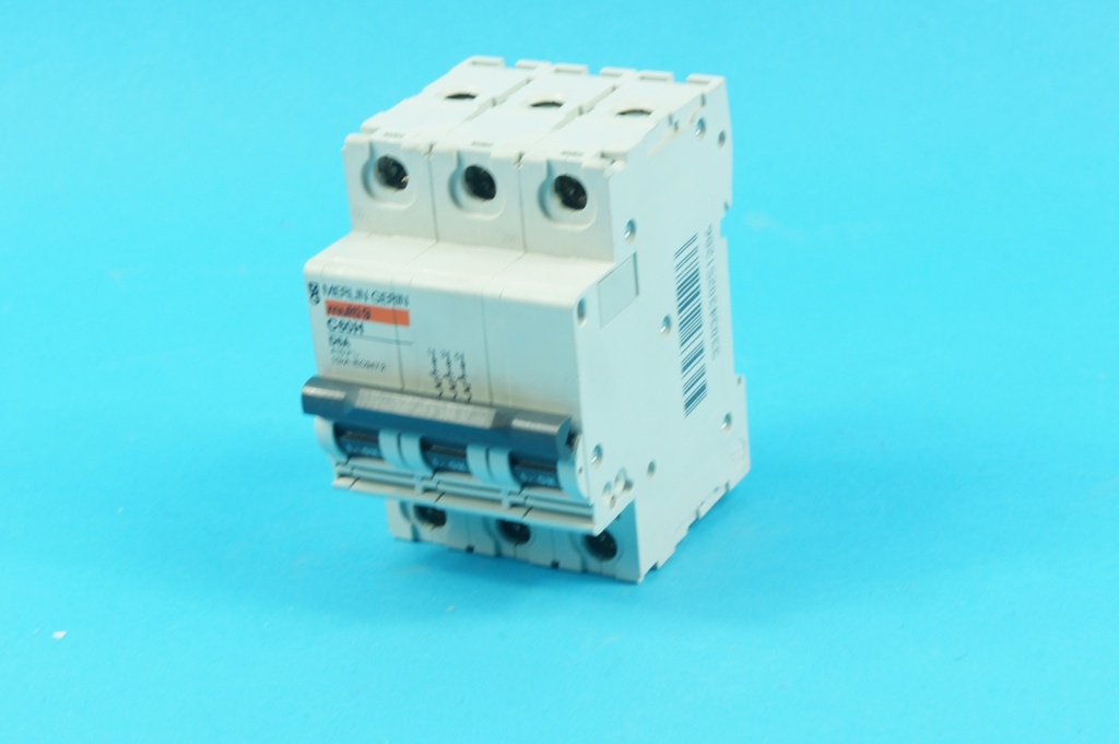 Multi 9 C60H D6A 3-pole circuit breaker