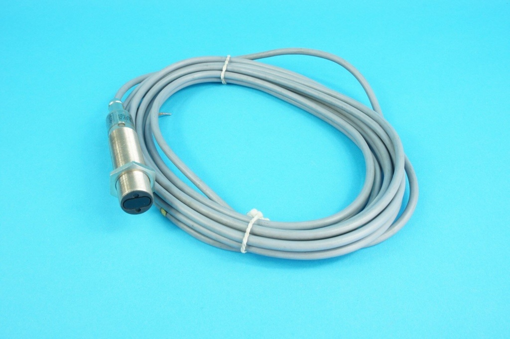 Balluf BOS-M-PS-1XB-AO-C 8902 photoelectric sensor