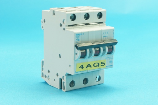 [4316-000-C] Vynckier 4316-000 640332 series E circuit breaker C16A 6 kA 3-pole